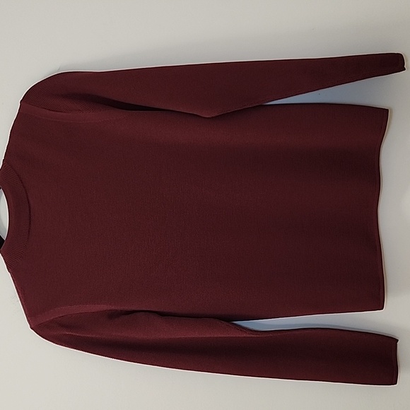 NWT St. John deep cherry or pomegranate red crew neck sweater Sz Med